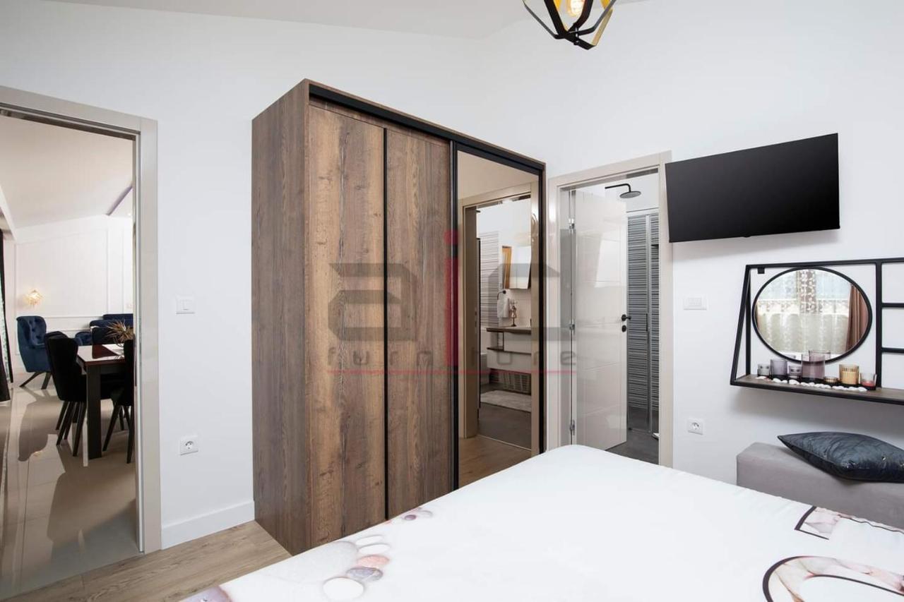 Apartamento Pula Porta Aurea & Wellness Oasis Exterior foto